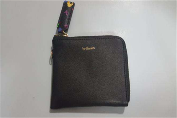 长型女钱包哪个牌子好？长型名牌女钱包排名