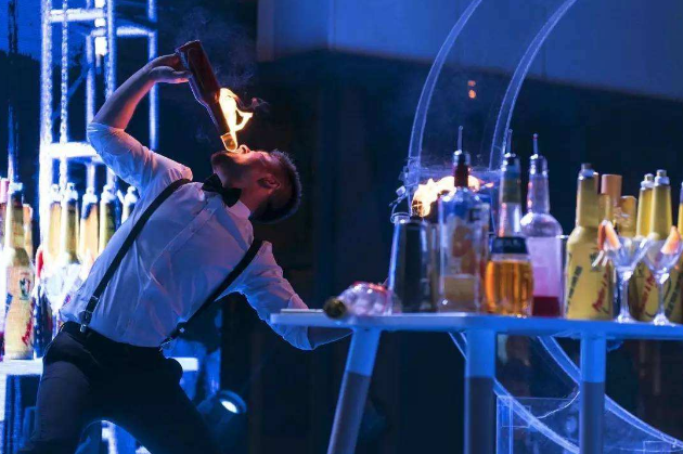 十大手部极限运动 不可思议的极限操作