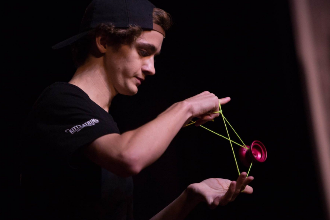 十大手部极限运动 不可思议的极限操作