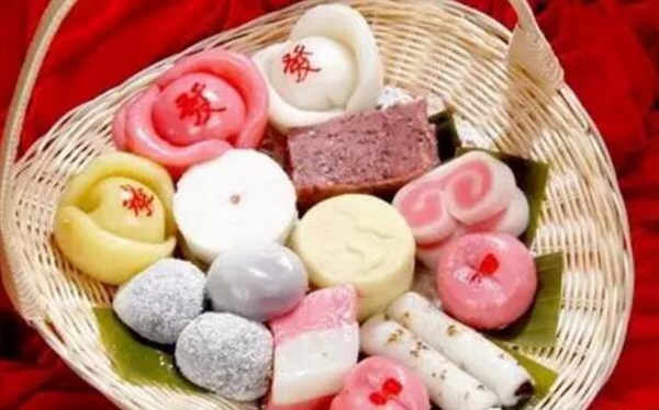 南京当地人必吃的10个小吃，提名盐水鸭，都值得一试