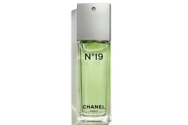 让男人上瘾的10款最魅惑香水，香奈儿19号上榜
