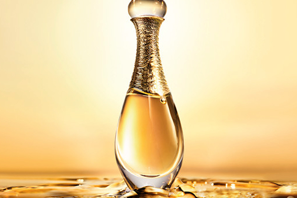 让男人上瘾的10款最魅惑香水，香奈儿19号上榜