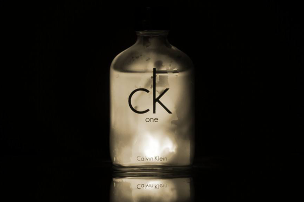 十大留香持久的香水排名：一天喷一次，一次香三天