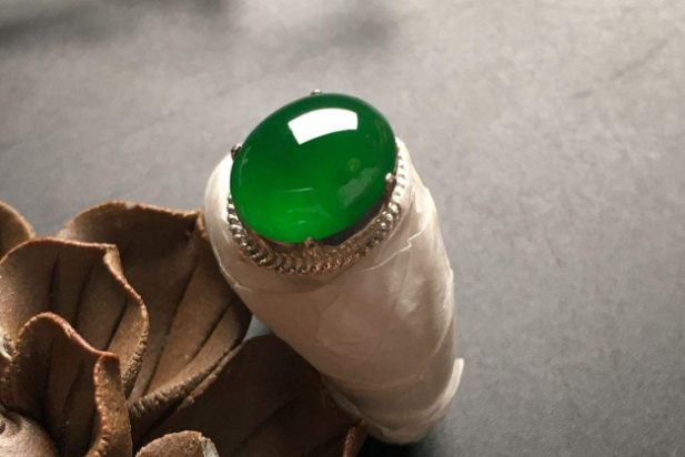 世界玉石值钱排名 羊脂白玉位列榜首，个个无价之宝