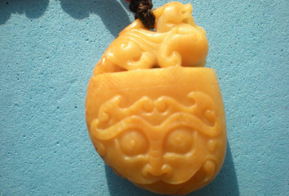 世界玉石值钱排名 羊脂白玉位列榜首，个个无价之宝