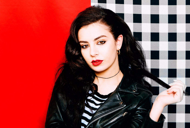 抖音女声英文歌排行榜 无限循环系列，你听过几首