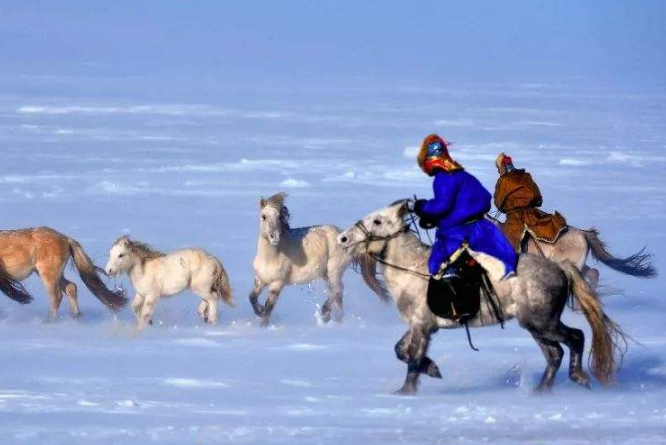 内蒙古冬季旅游景点 领略别样的蒙古景色