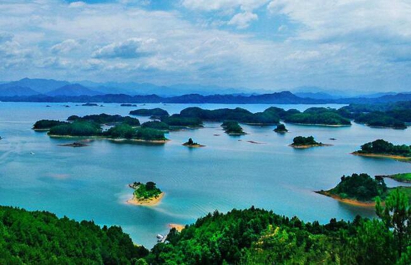 人口超过800万的城市排名，第六名为中国八大古都之一