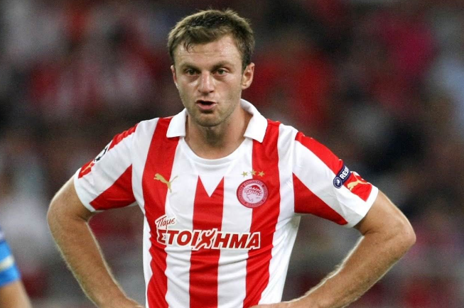 全球十大姓氏排名 金位列第一，王仅列第九