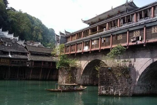 古诗词中的十大历史名城，每一个都曾美到极致