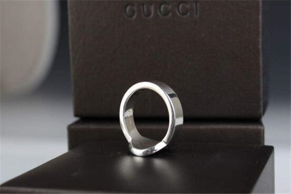 男生去香港必买的东西 让你不花冤枉钱，男士必看