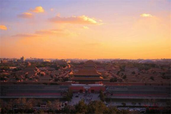 中国10个核心城市，西安/南京上榜，前三无争议