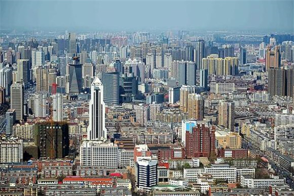 中国10个核心城市，西安/南京上榜，前三无争议