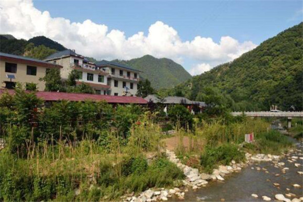 陕西十大名村，袁家村最有钱，和平村年纳税超千万