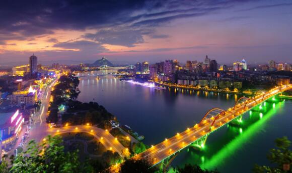 中国最干净的十大城市，香港厦门在其中，你去过哪几个