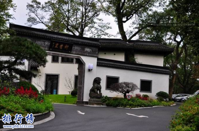 【壕专属】杭州十大豪宅排名：一辈子都买不起的豪华别墅！