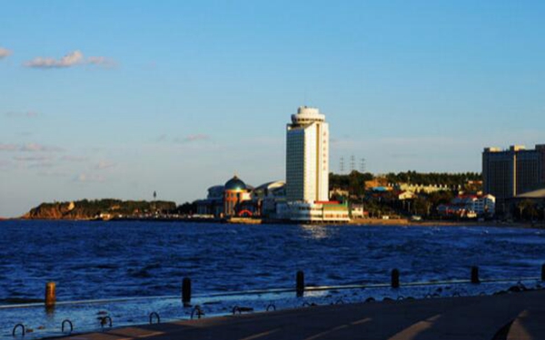 中国最美的十大海边小镇，第三被称之为东方夏威夷