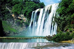 黄果树瀑布在哪个省？赞美黄果树瀑布的诗句