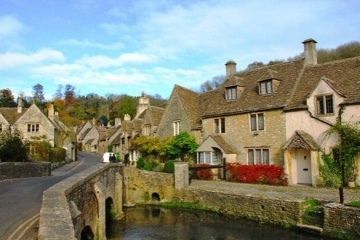 英国十大最美的小镇,童话故事中的小镇，你喜欢哪一种