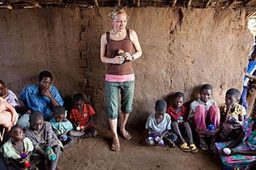 非洲最穷的国家排名,津巴布韦人均年GDP0.1美元