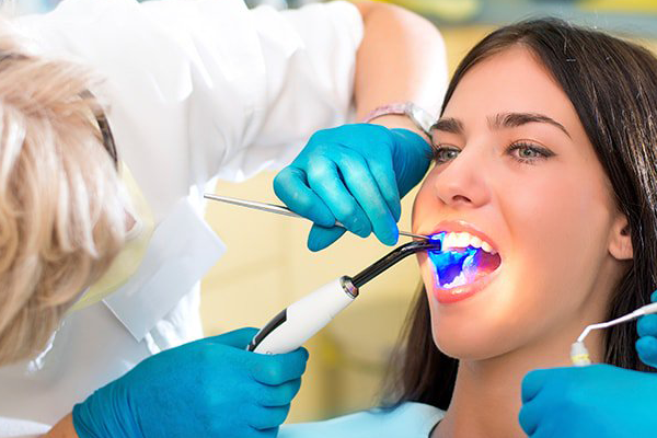 美国收入最高十大职业：医生包揽前十,麻醉师平均27万美元