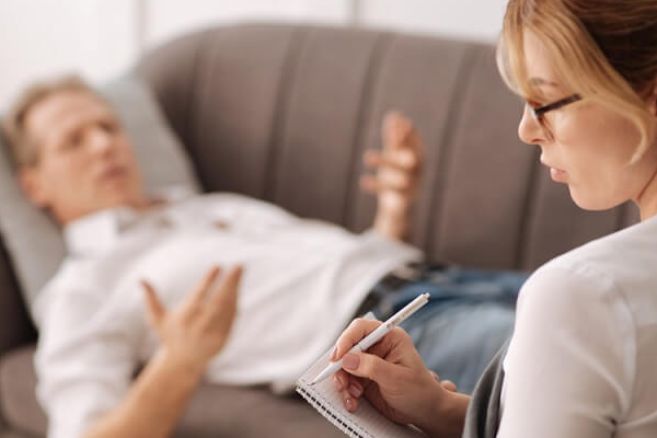 美国收入最高十大职业：医生包揽前十,麻醉师平均27万美元