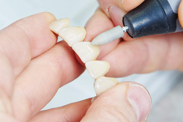 美国收入最高十大职业：医生包揽前十,麻醉师平均27万美元