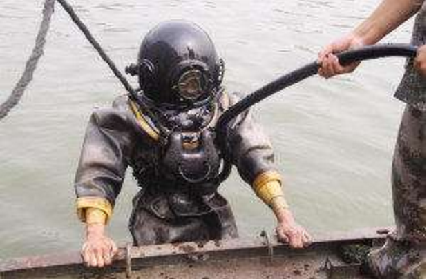 年薪50万危险高薪工作，让人吃惊的高薪职业竟然有捡垃圾!