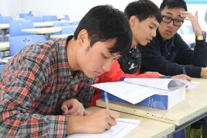 2017年湖北顶尖中学排行榜,襄阳五中位居第一(5名状元)