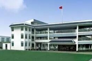 扬州最贵小学排行榜,一年的工资只够上学