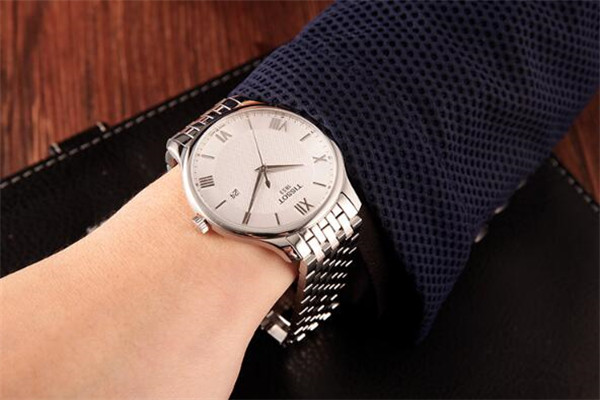 两千手表哪款好 两千左右的手表排行榜