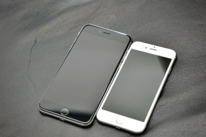 【热门玩游戏手机排行】2015最适合玩游戏的手机排名