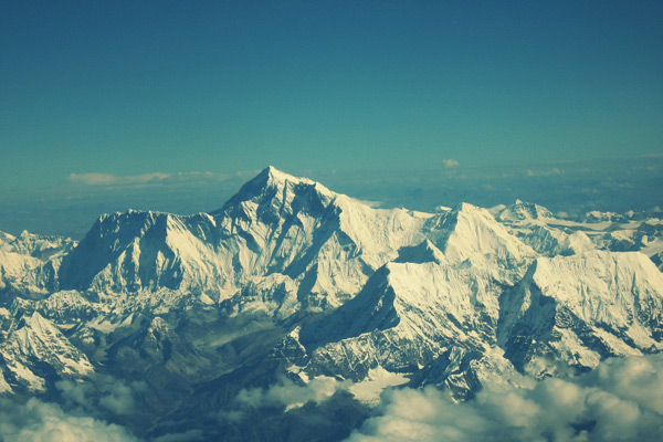 世界十大高峰排名 干城章嘉峰