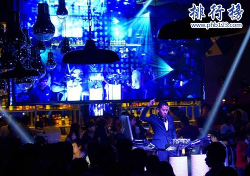 最嗨的酒吧在哪里?盘点国内最好玩的十大酒吧