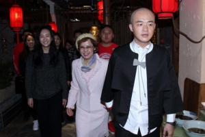 辣庄火锅分店使用假鸭血 包贝尔道歉并声称为此负责