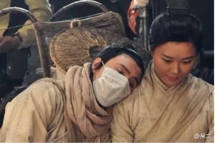 连卓伟都放弃跟拍的李宇春，她的爱情线我们还可以期待嘛！