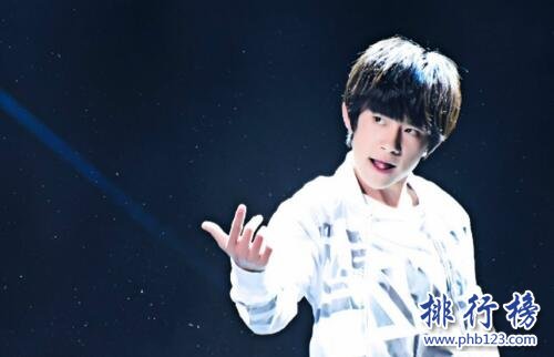 solo是什么意思,王者solo是什么意思(1V1单挑)。