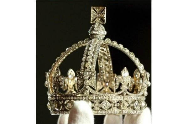 世界五大诅咒宝石 拥有它的人都会离奇死亡