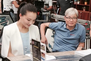 孙茜产后复工气色红润 产后更美女明星排行榜