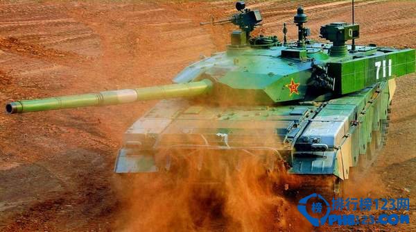 中国99式主战坦克。