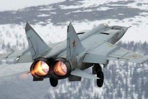 世界上飞得最高的飞机：米格-25战斗机打败“黑鸟”成第一