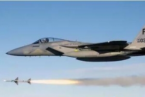 2016全球军事飞行器关注度十大排行榜 中国“威龙”霸气领队