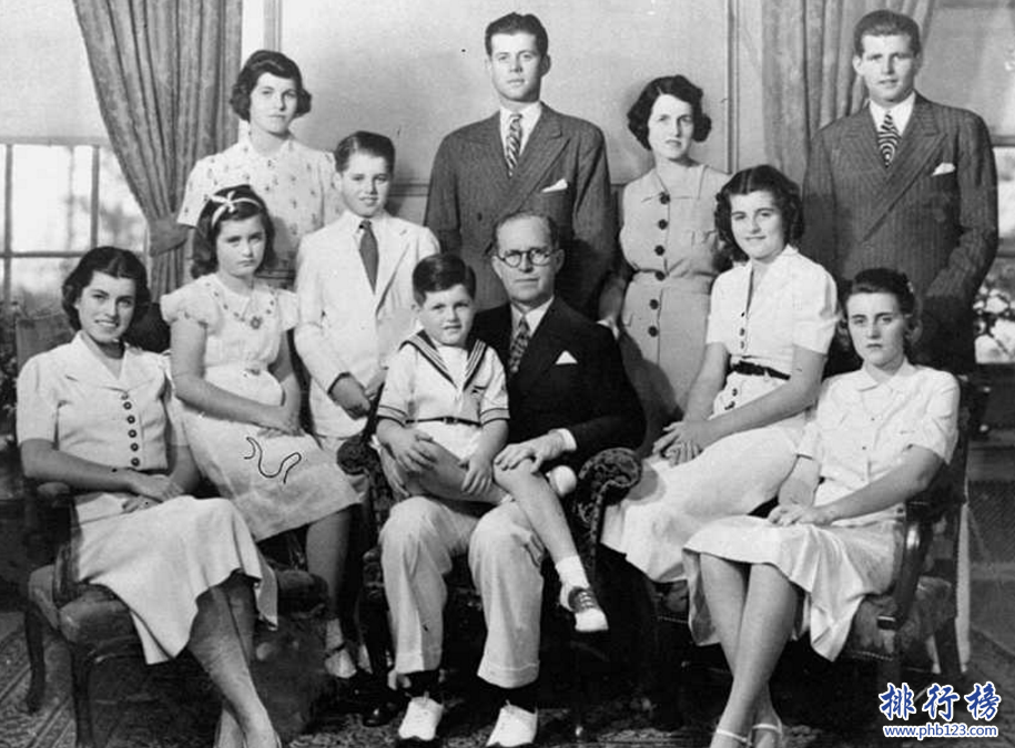 掌控政治的美国四大家族:多人被暗杀后辈吸毒堕落