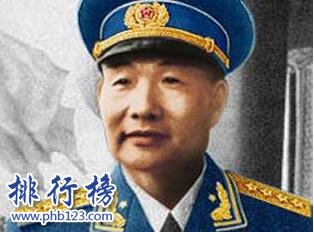 中国十大将军排名：为何粟裕位列第一，徐海东屈居第十