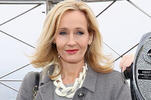 2017年世界收入最高的作家排名,罗琳收入6.3亿,达芬奇密码第四