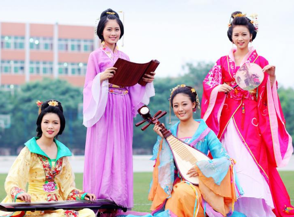 中国古代四大才女：卓文君为爱卖酒,第一嫁三人