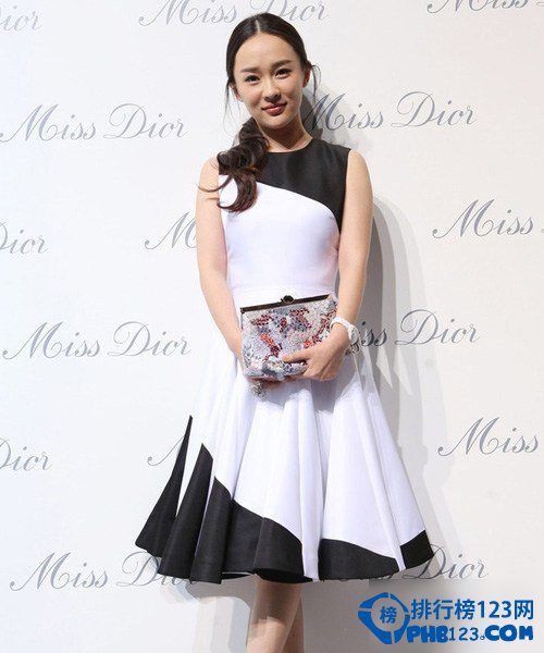 霍思燕代表作：《爱情面前谁怕谁》77万/集