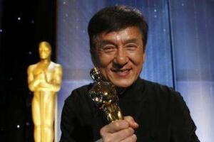 2017中国演员片酬排行Top100:成龙8000万夺冠,杨幂女演员第一