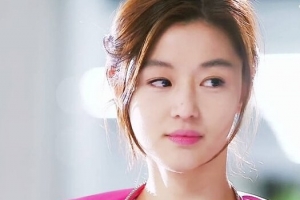 韩国10大校花出身的美女明星