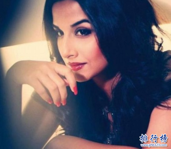 印度十大美女排行榜：盘点印度最性感美丽的人气女明星